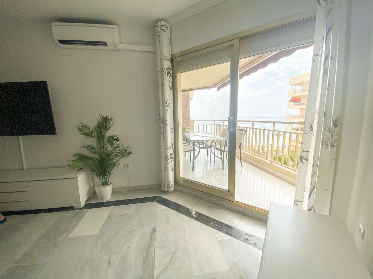 Splendide appartement en bord de mer avec vue mer et terrasse privative