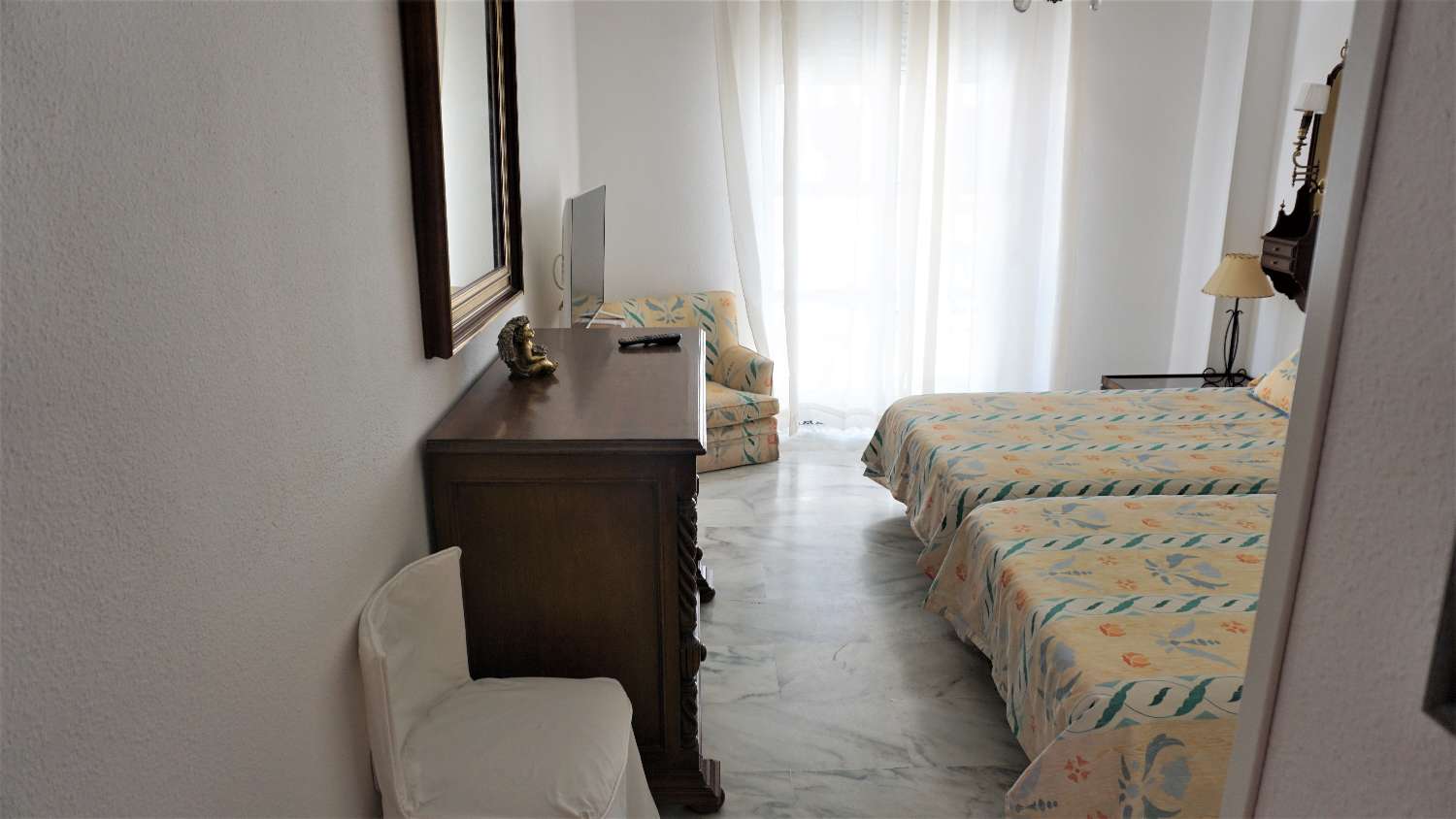 Lyömätön huoneisto rannalla, 3 makuuhuonetta, erittäin varusteltu, uima-allas, langaton internet, Fuengirola