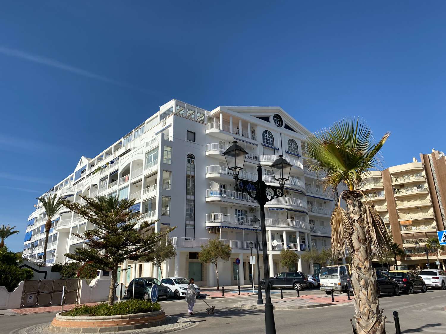 Onverslaanbaar appartement op het strand, 3 slaapkamers, super uitgerust, zwembad, wi-fi, Fuengirola