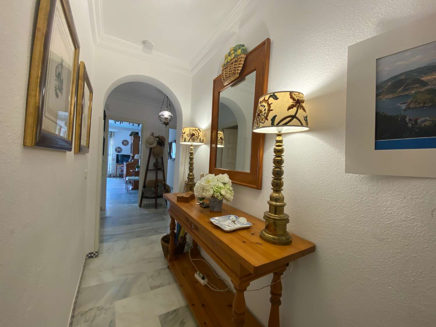 Flat with a swimming pool and terrace in Fuengirola, just a few metres from the sea