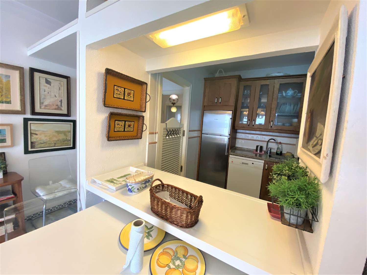 Flat with a swimming pool and terrace in Fuengirola, just a few metres from the sea