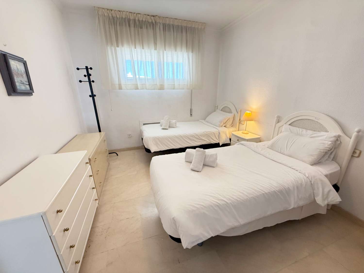 Beachfront, 2 makuuhuonetta, 2 kylpyhuonetta, Fuengirola