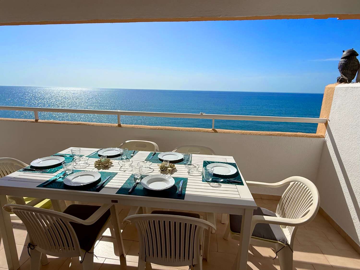 Beachfront, 2 makuuhuonetta, 2 kylpyhuonetta, Fuengirola