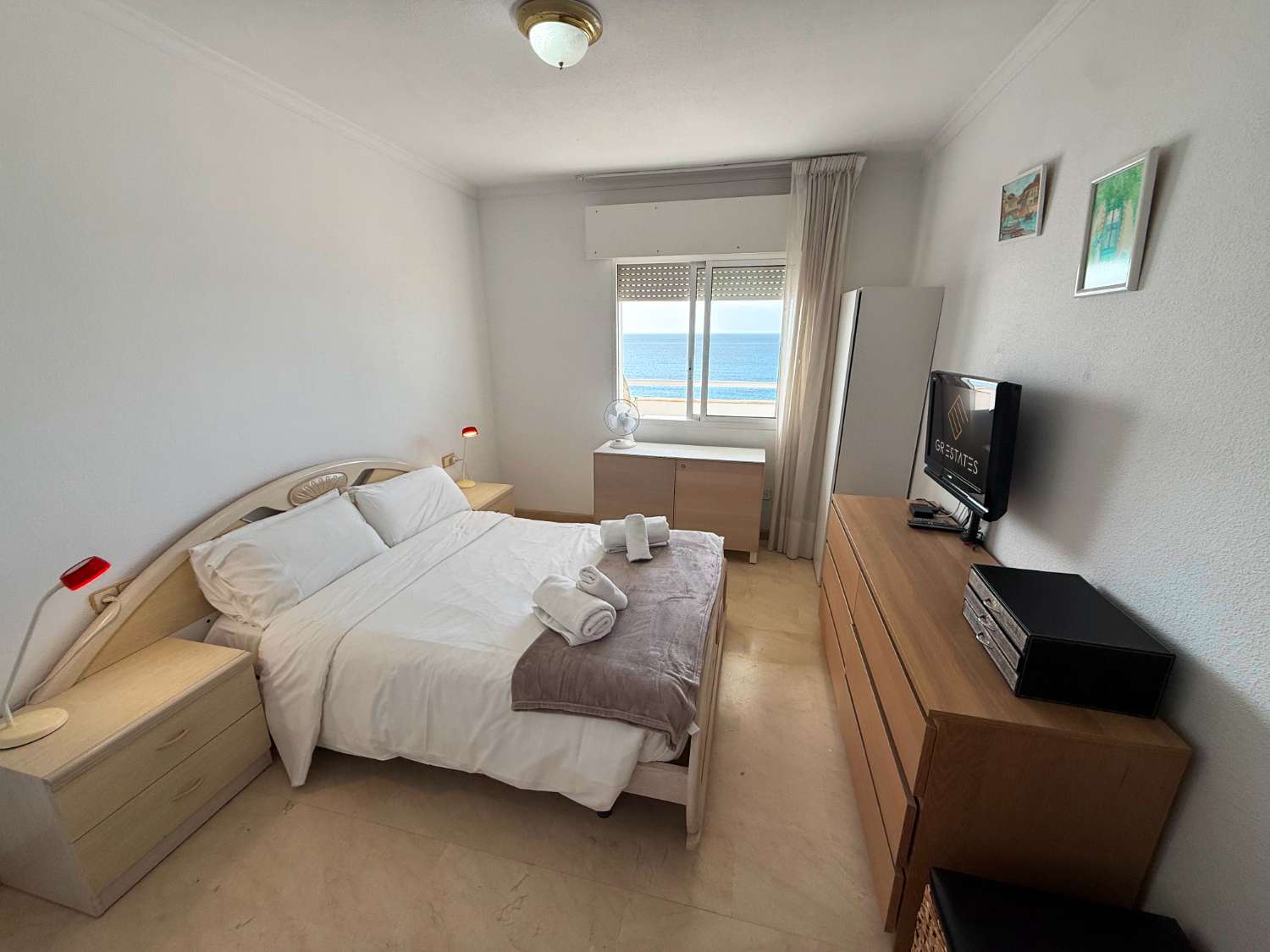 Beachfront, 2 makuuhuonetta, 2 kylpyhuonetta, Fuengirola