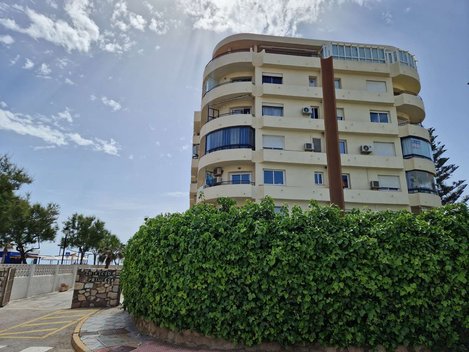 Feriebolig i La Princesa med direkte adgang til stranden