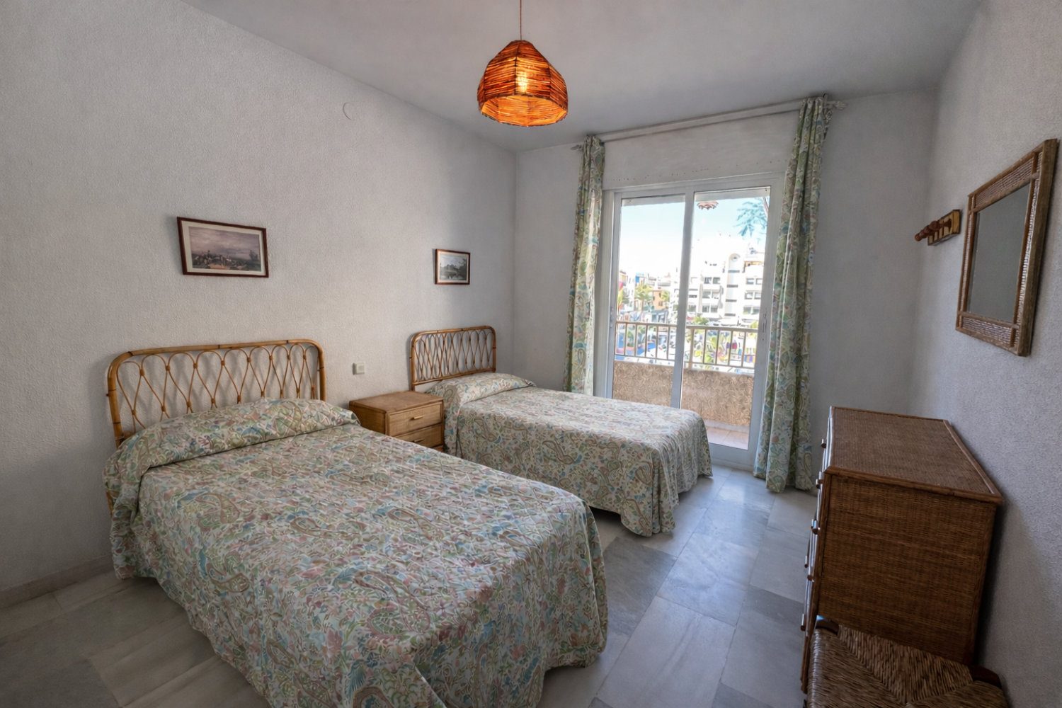 Piso en centro de Fuengirola con gran plaza de garaje