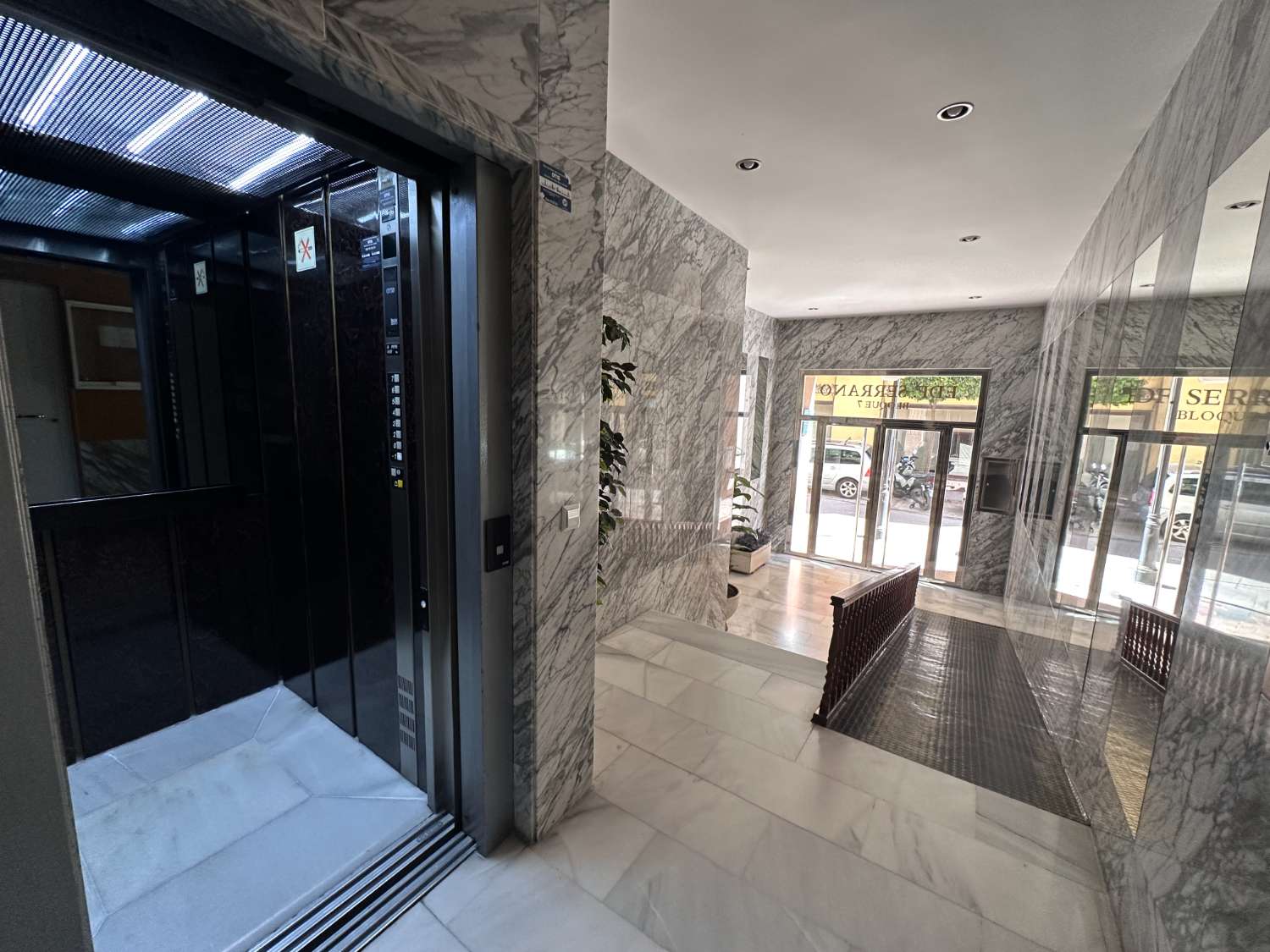 Piso en centro de Fuengirola con gran plaza de garaje