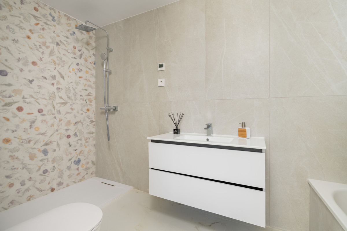 Apartamento en venta en Estepona