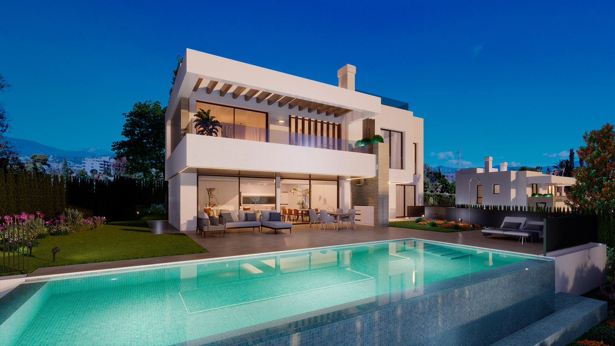 Villa en venta en Estepona