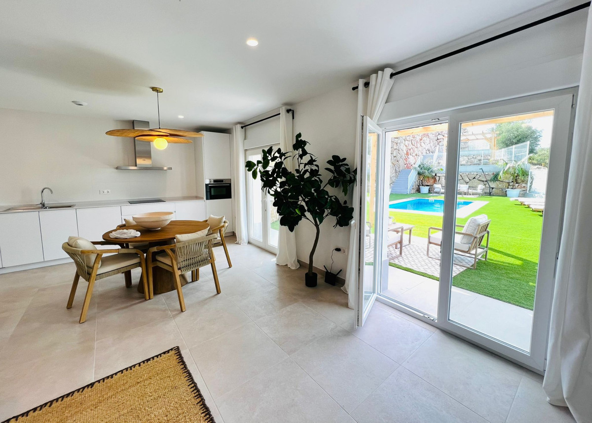 Villa en venta en Viñuela