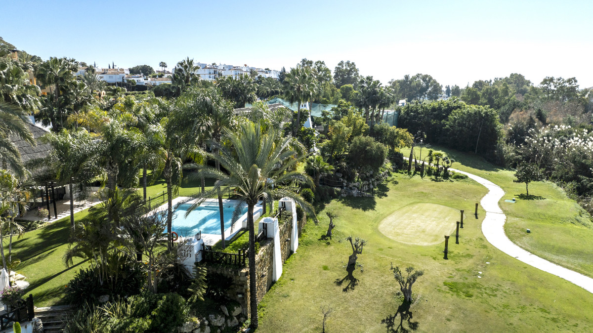 Villa en venta en Estepona
