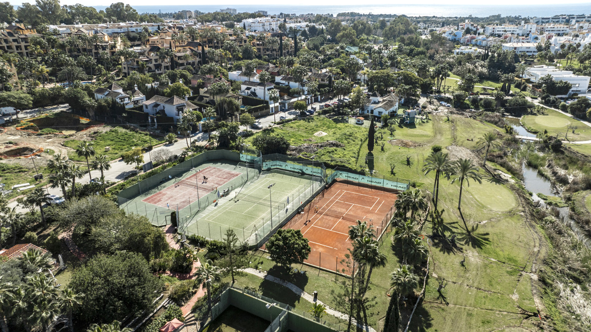 Villa en venta en Estepona