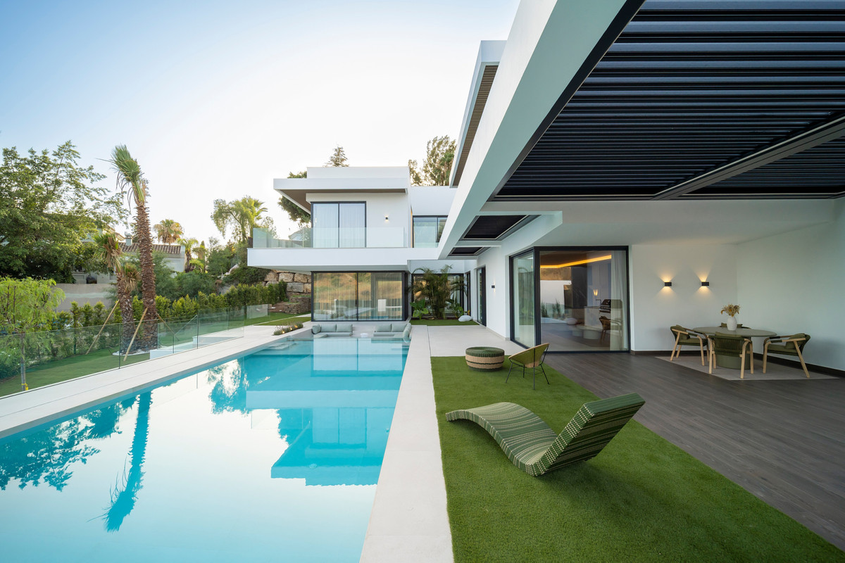 Villa en venta en El Paraíso (Benahavís)