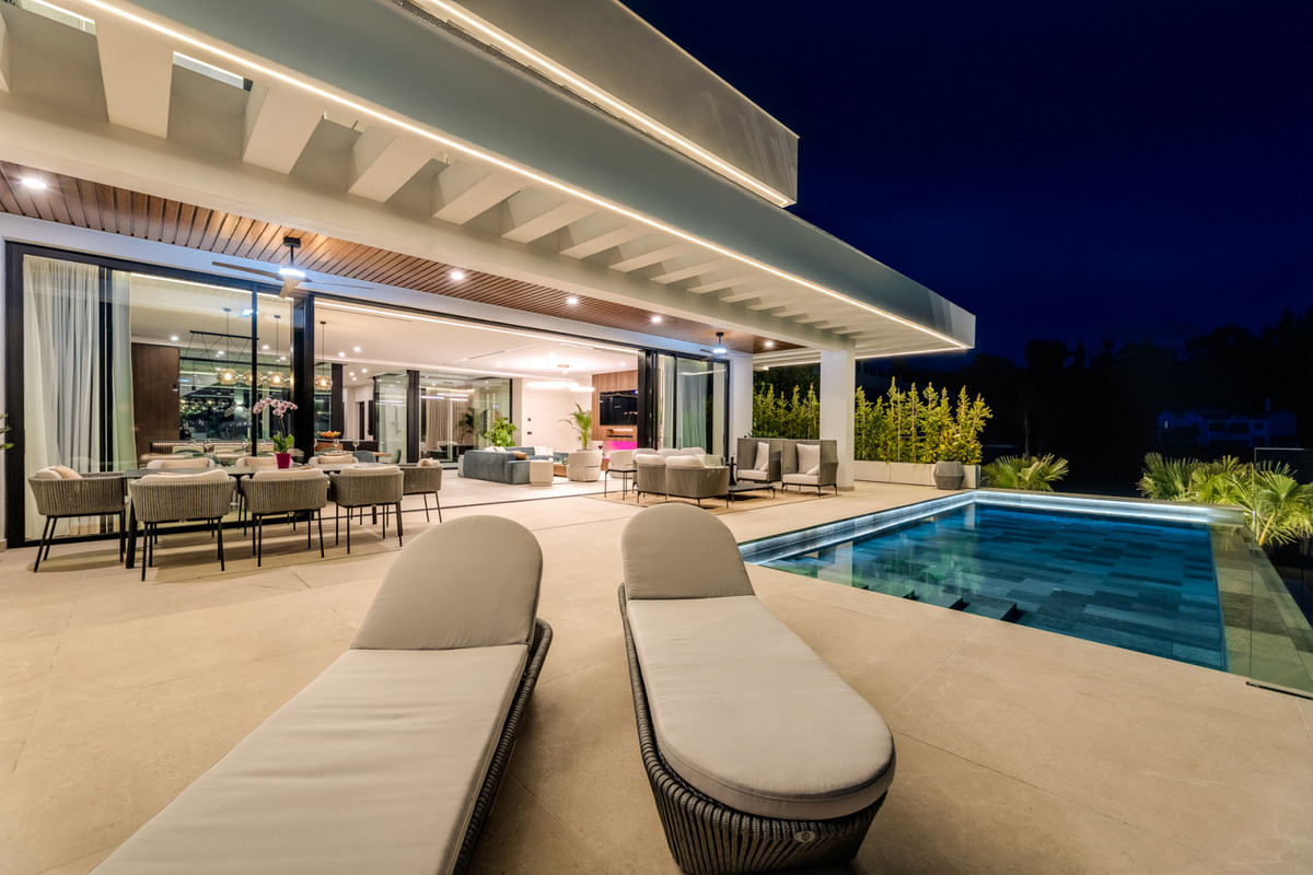 Villa en venta en Benahavís