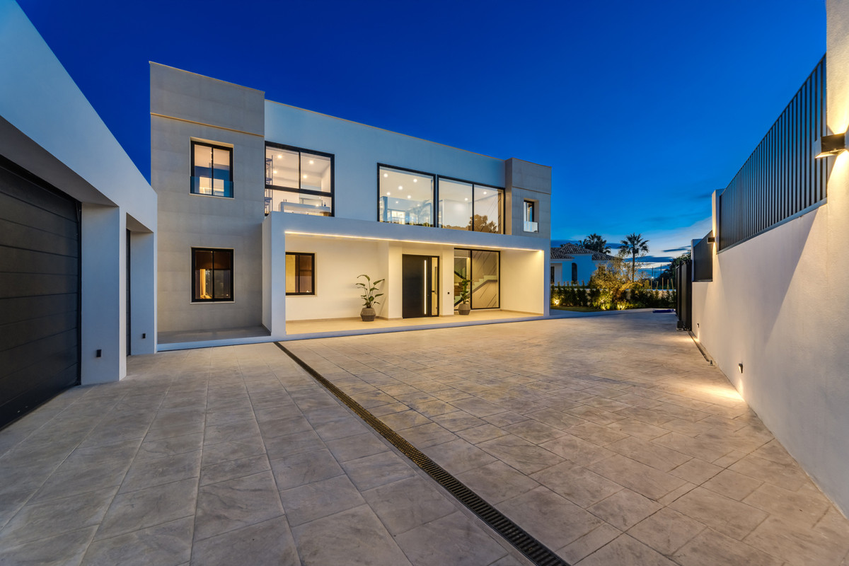Villa en venta en Benahavís