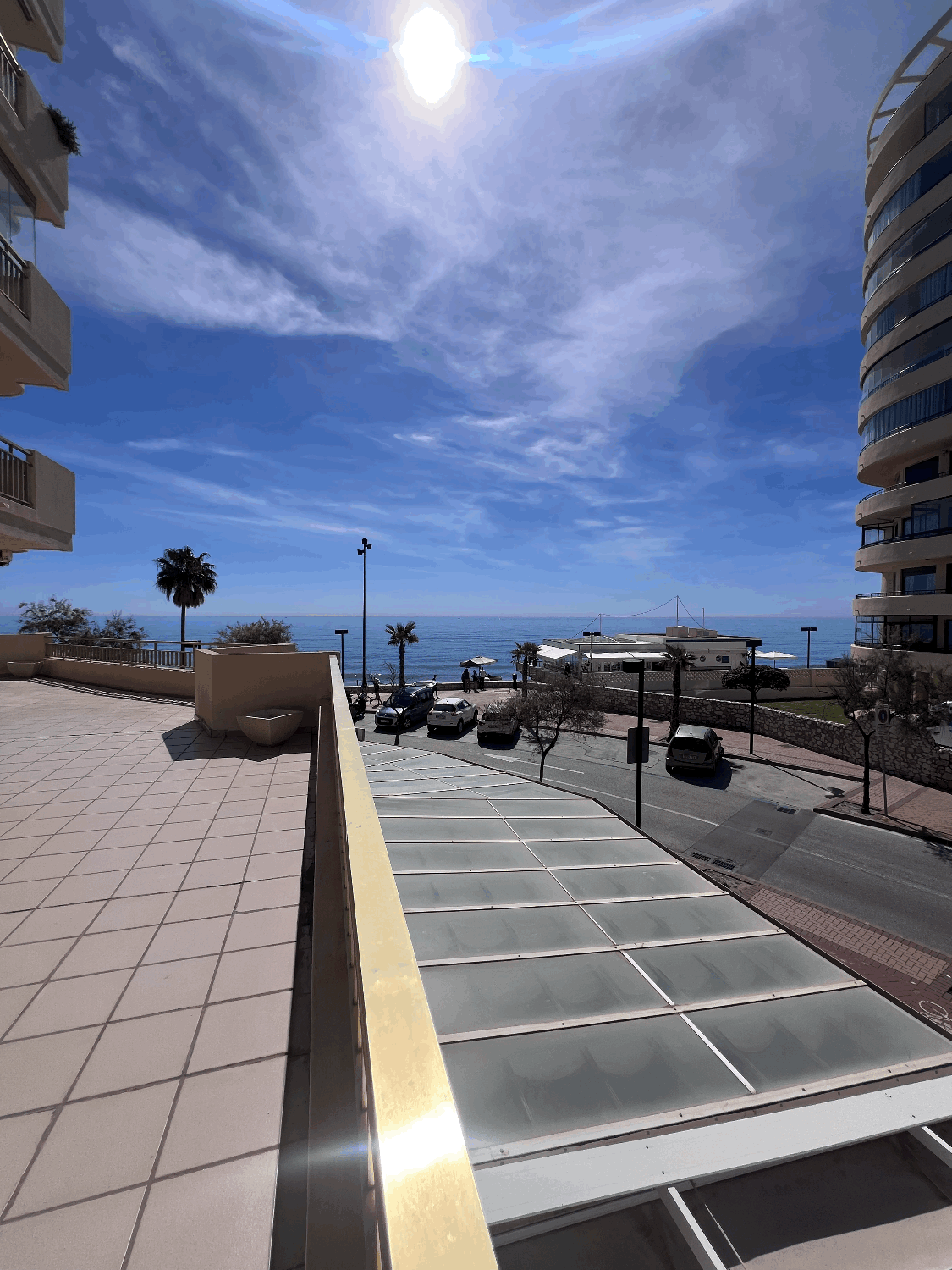 Hat alles! Front zum Meer, Terrasse mit Panoramablick, 2 Schlafzimmer, Fuengirola