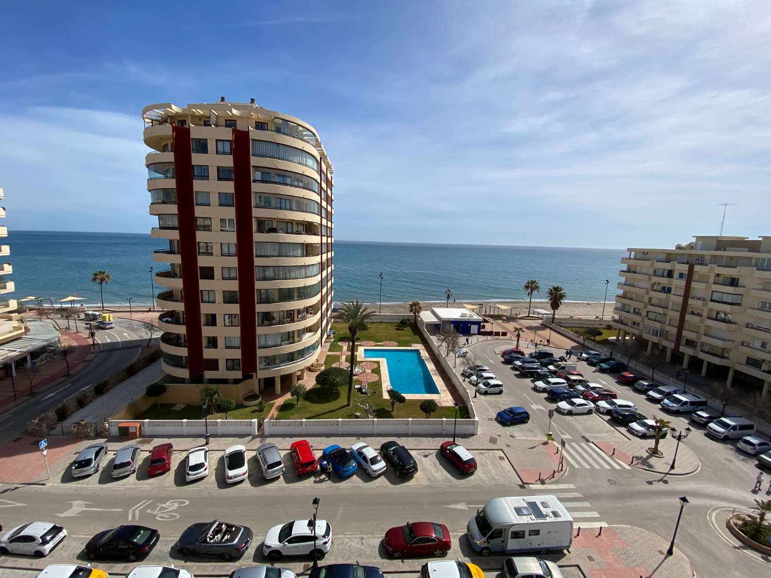 Fuengirola, 1 dormitorio, vistas panorámicas, Wi-Fi Gratis, piscina, Primera línea playa.