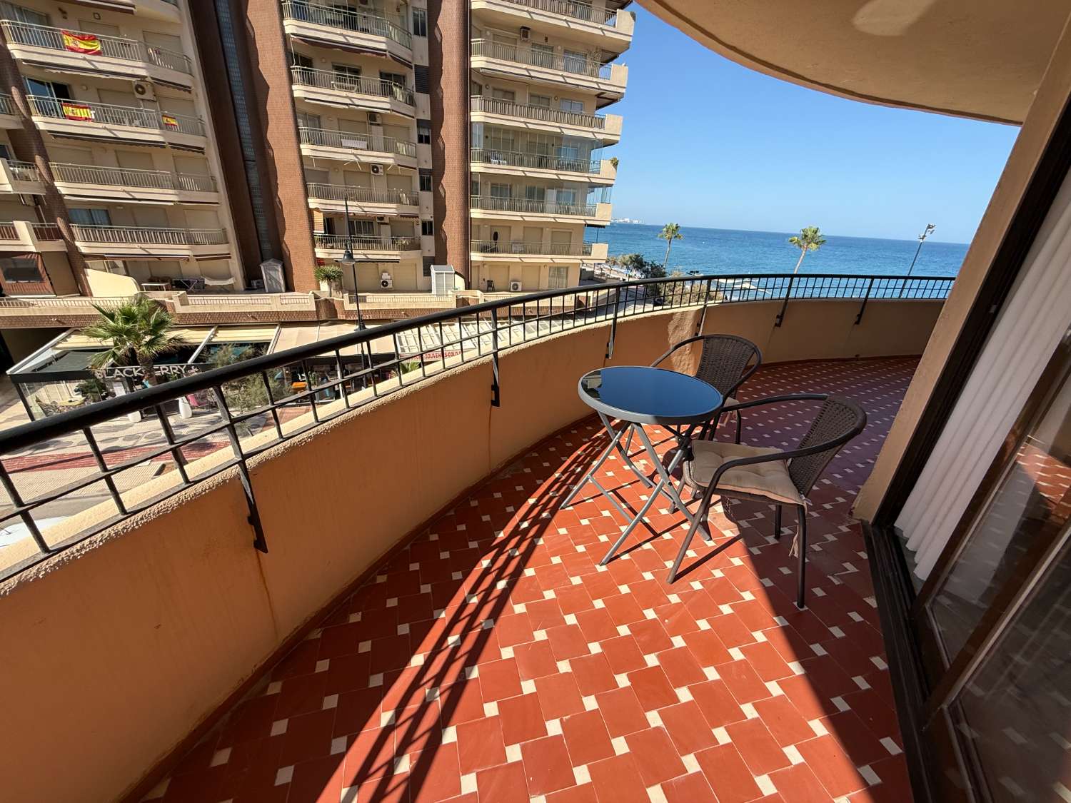 Rental in front of the beach of El Castillo, Fuengirola
