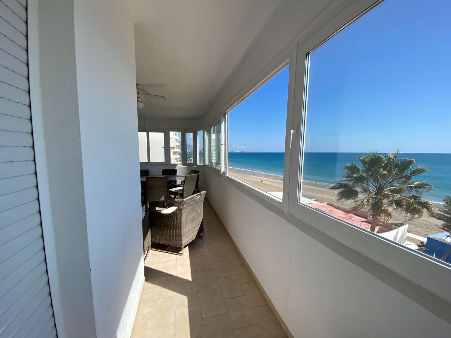 Apartment in first line of beach in Fuengirola