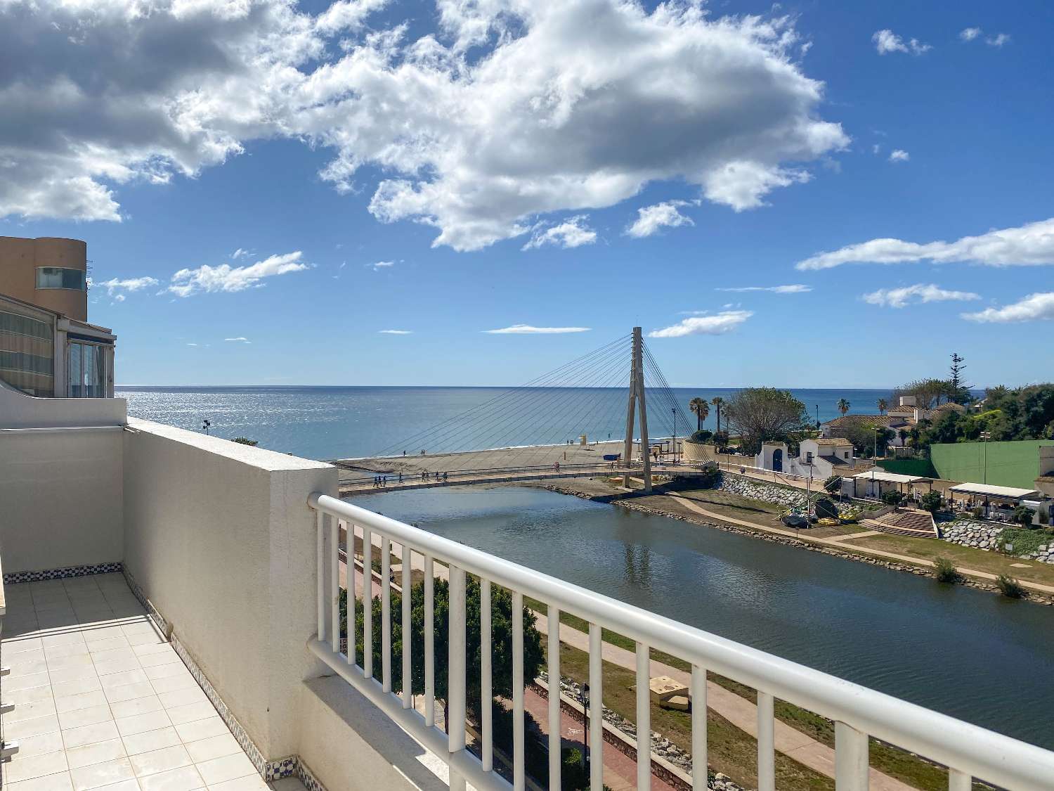Duplex in Penthouse Astigi with views of the Sea and the castle
