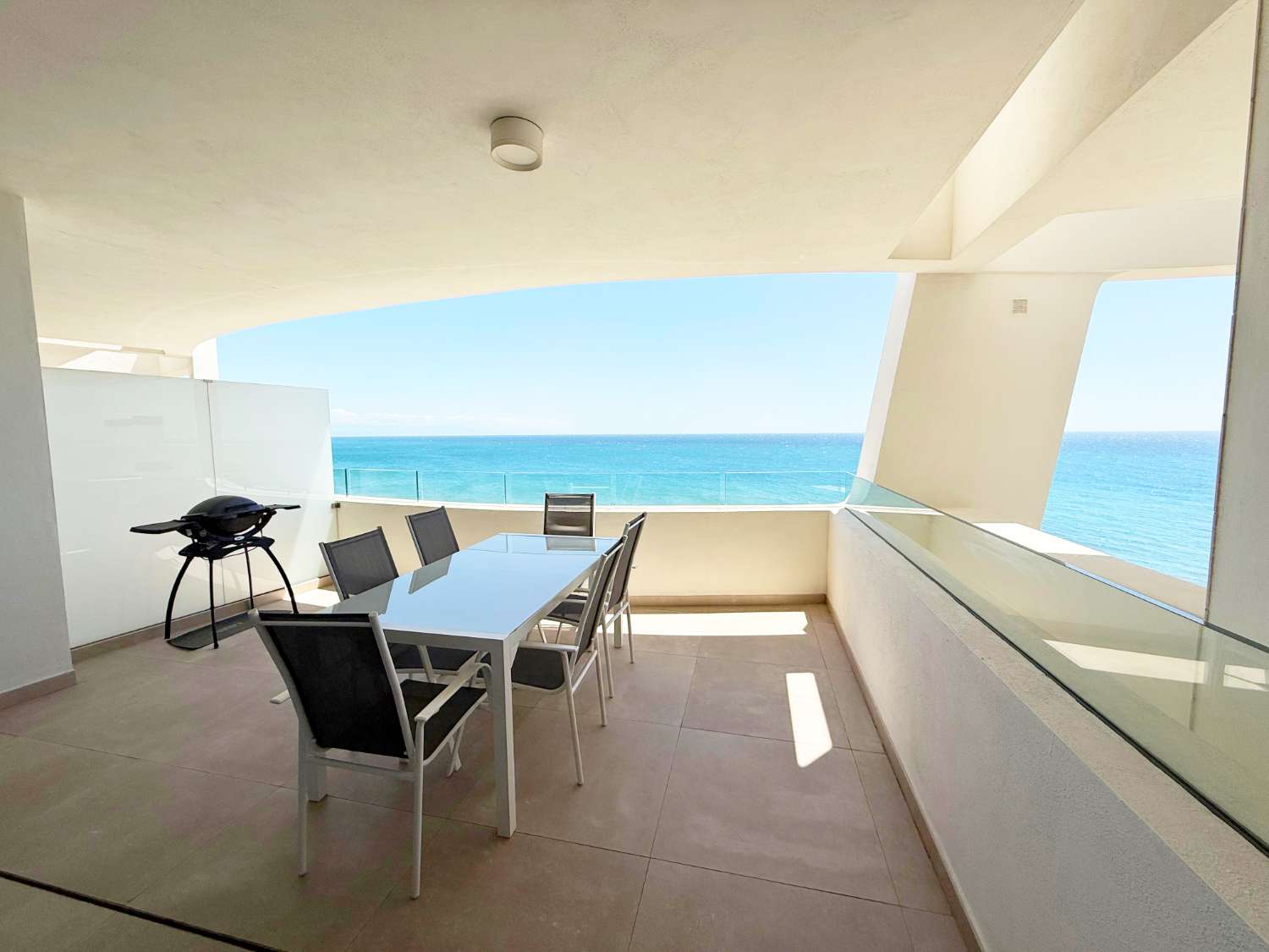 Piso con vistas panorámicas al Mar en Mijas Costa