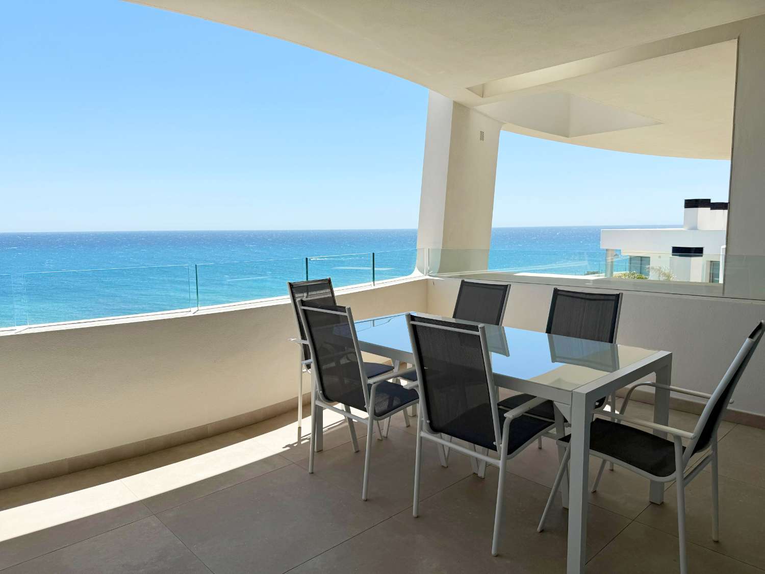 Piso con vistas panorámicas al Mar en Mijas Costa