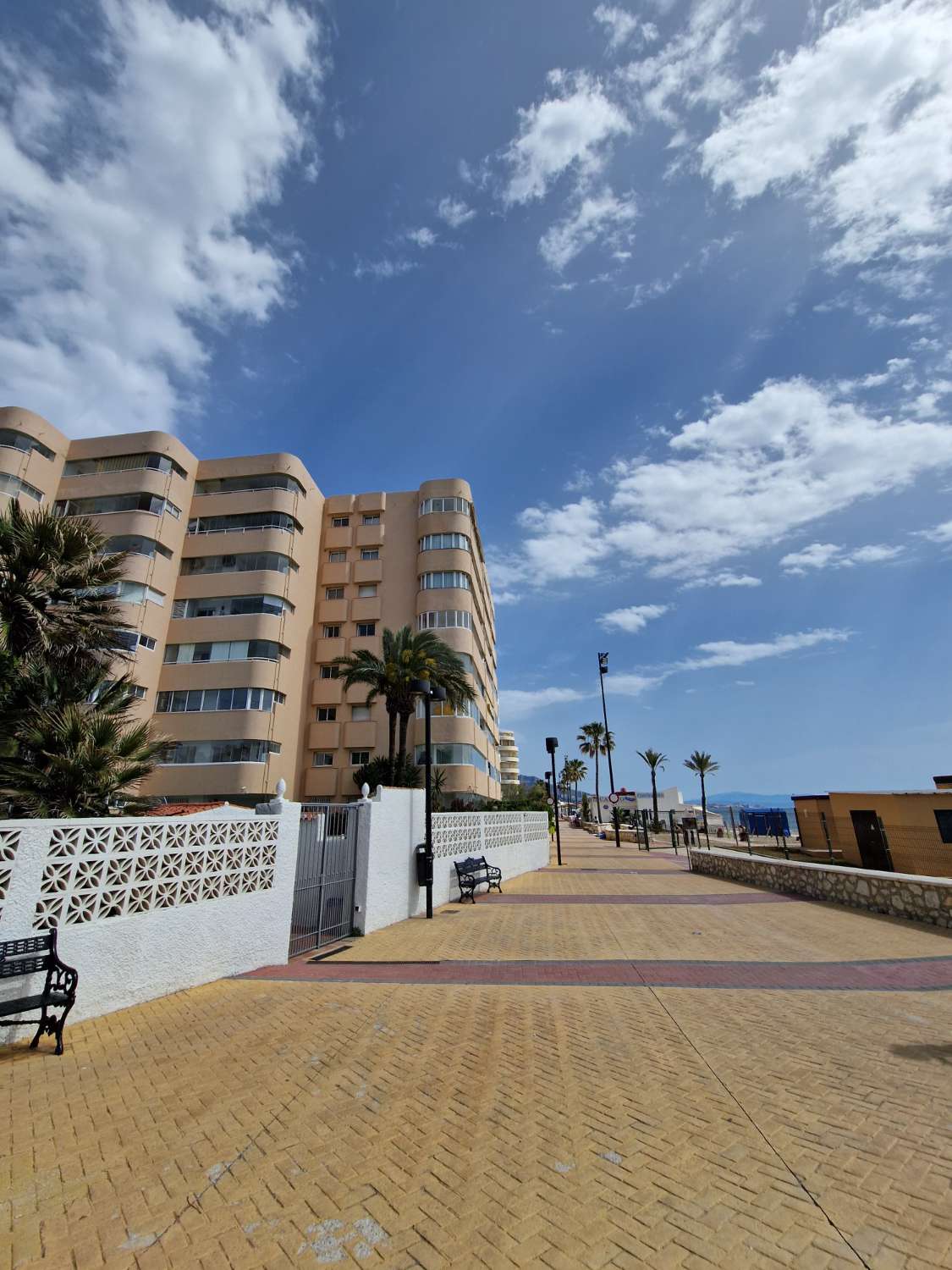 شقة للإيجار في Zona Sohail (Fuengirola)
