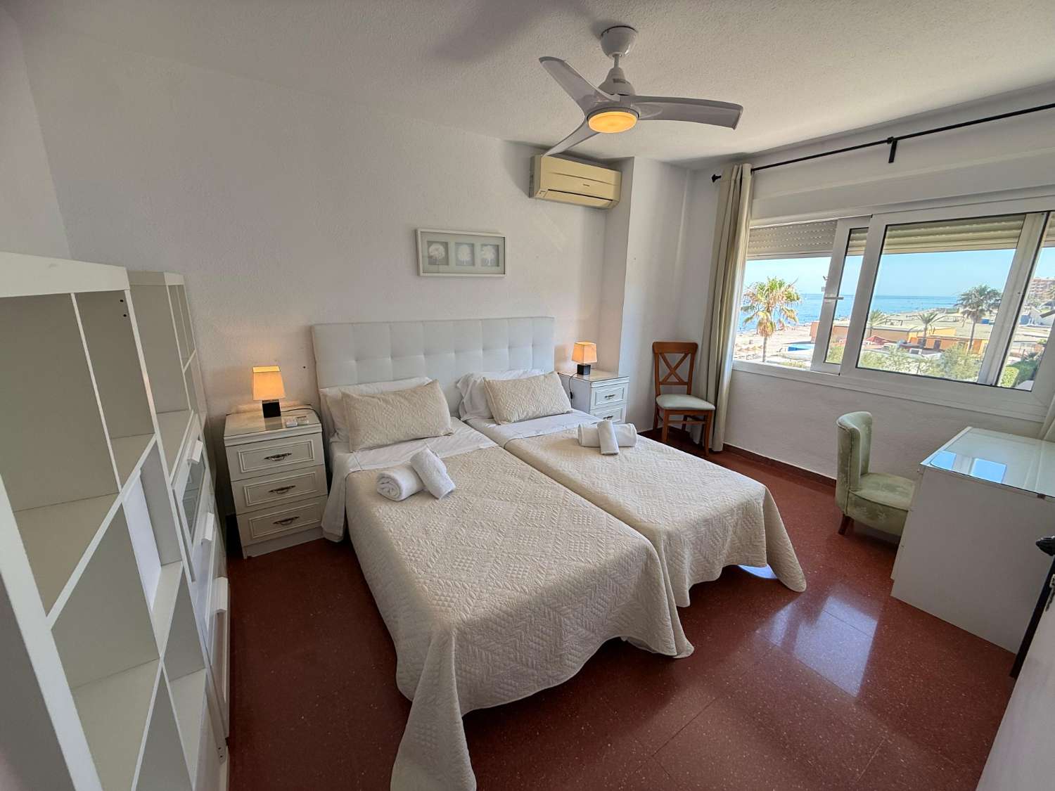 Lejlighed ved havet med panoramaudsigt og luksusrenovering i Fuengirola