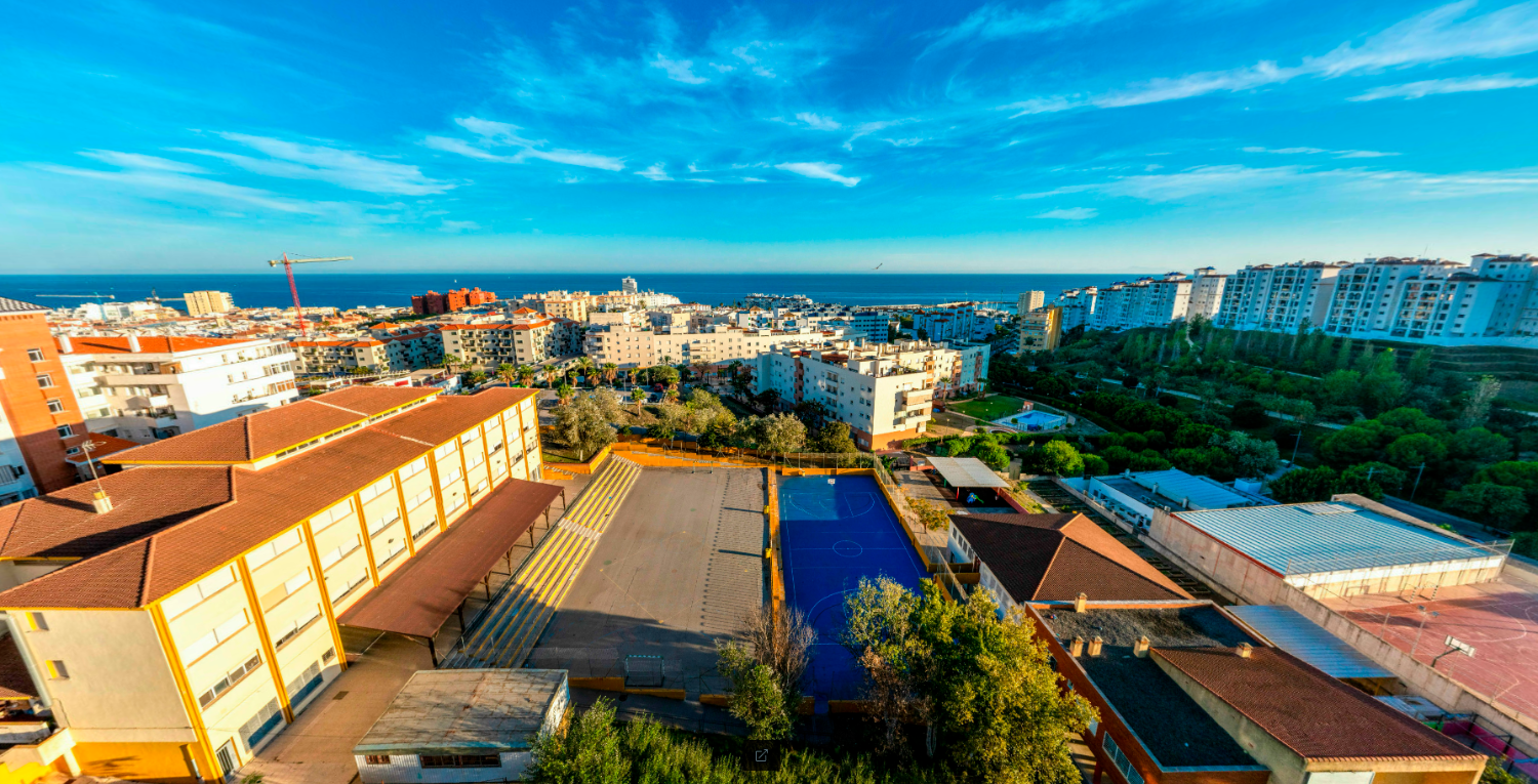 Nieuwe appartementen met 1, 2 en 3 slaapkamers, terras met uitzicht op zee in Los Jardines aan de Costa del Sol, Estepona