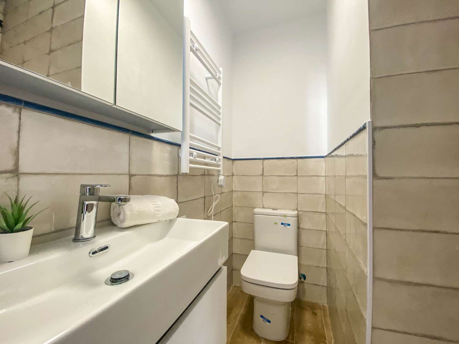 Chalet Adosado en 2º línea en Pueblo Castillo, Zona Sohail Fuengirola