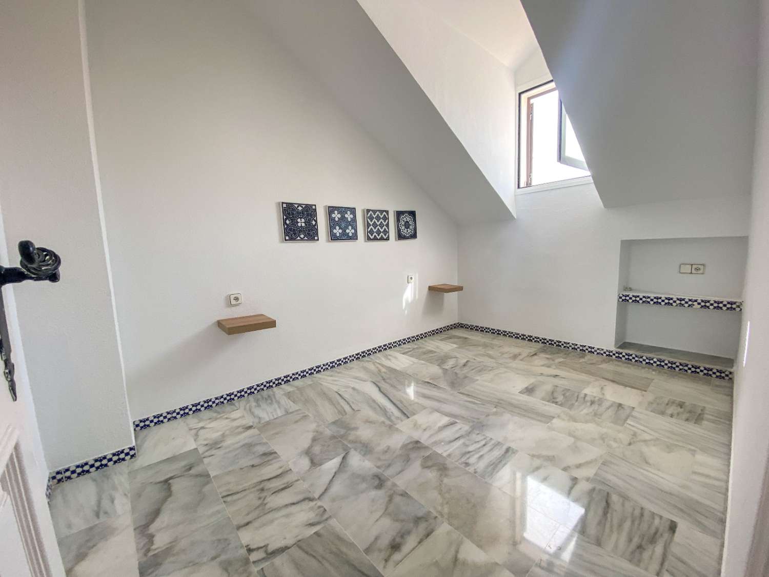 Chalet Adosado en 2º línea en Pueblo Castillo, Zona Sohail Fuengirola
