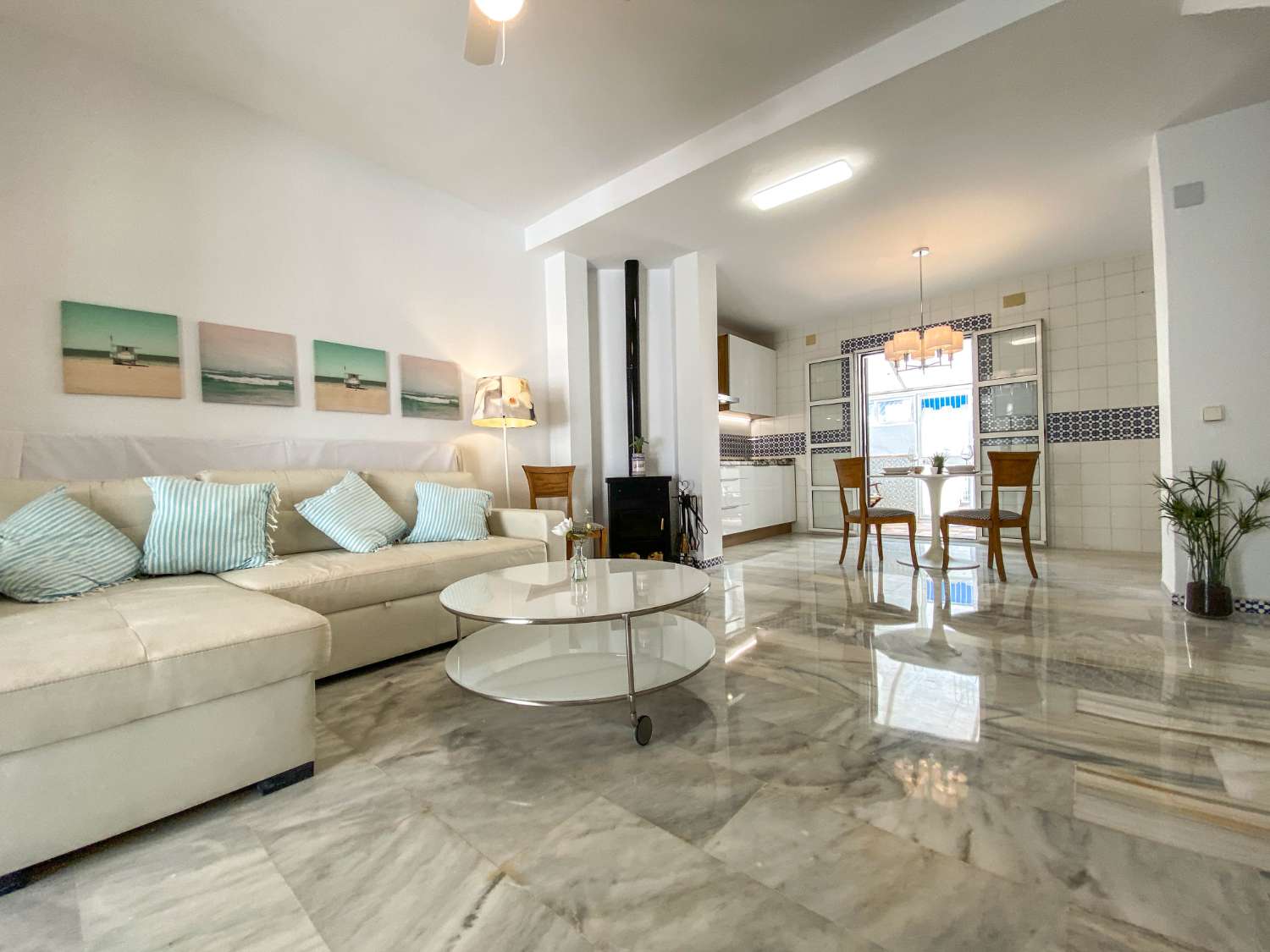 Chalet Adosado en 2º línea en Pueblo Castillo, Zona Sohail Fuengirola