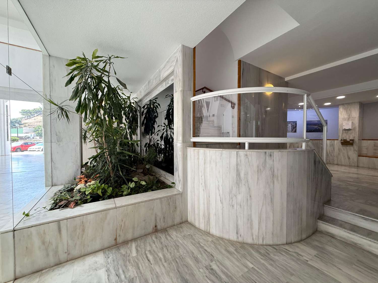 Great 3 bedroom apartment on the beach of Fuengirola, pool, air conditioning, wi-fi