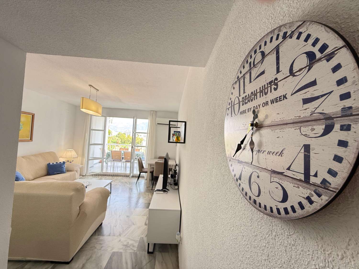 Great 3 bedroom apartment on the beach of Fuengirola, pool, air conditioning, wi-fi