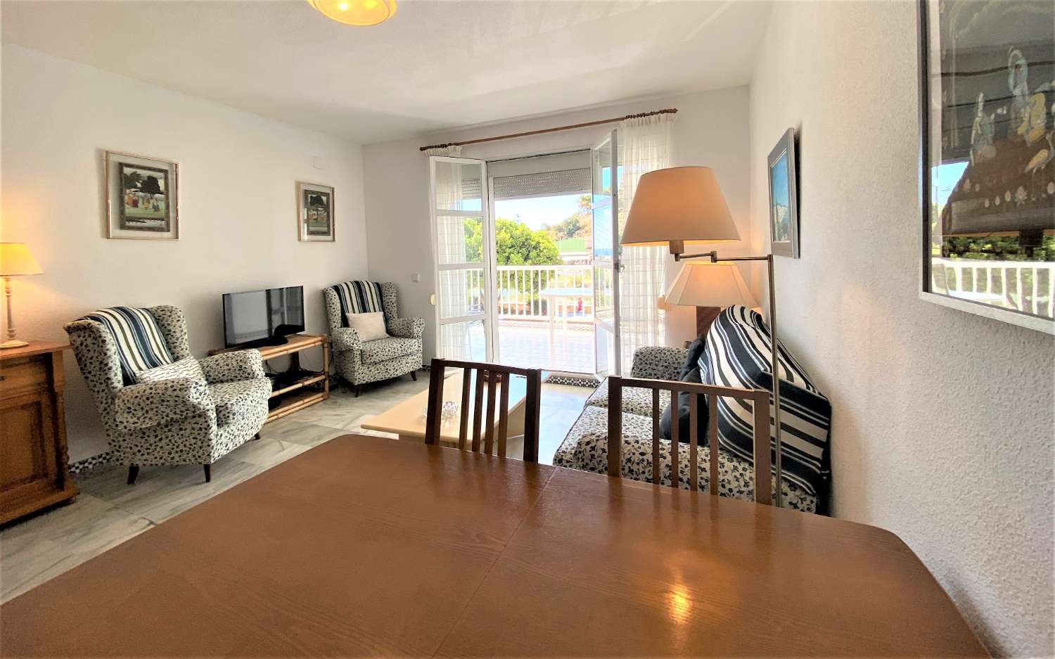 Excellent 2 bed apartment with sea views in Fuengirola