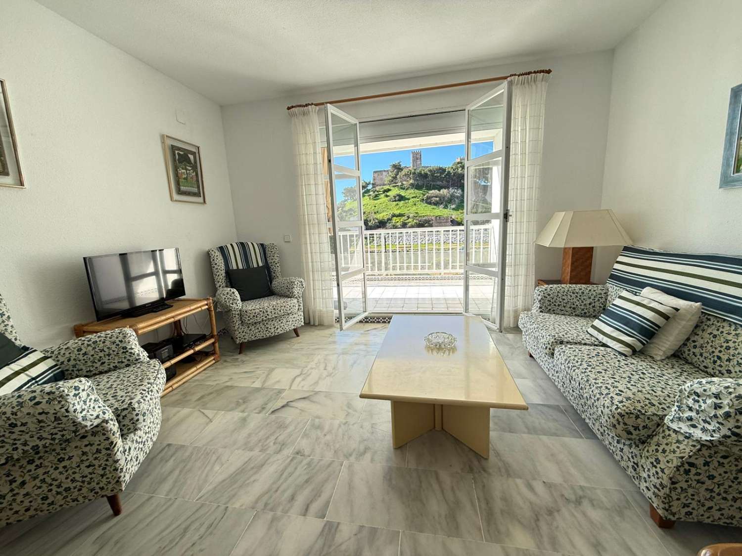 Fremragende 2 værelses lejlighed med havudsigt i Fuengirola