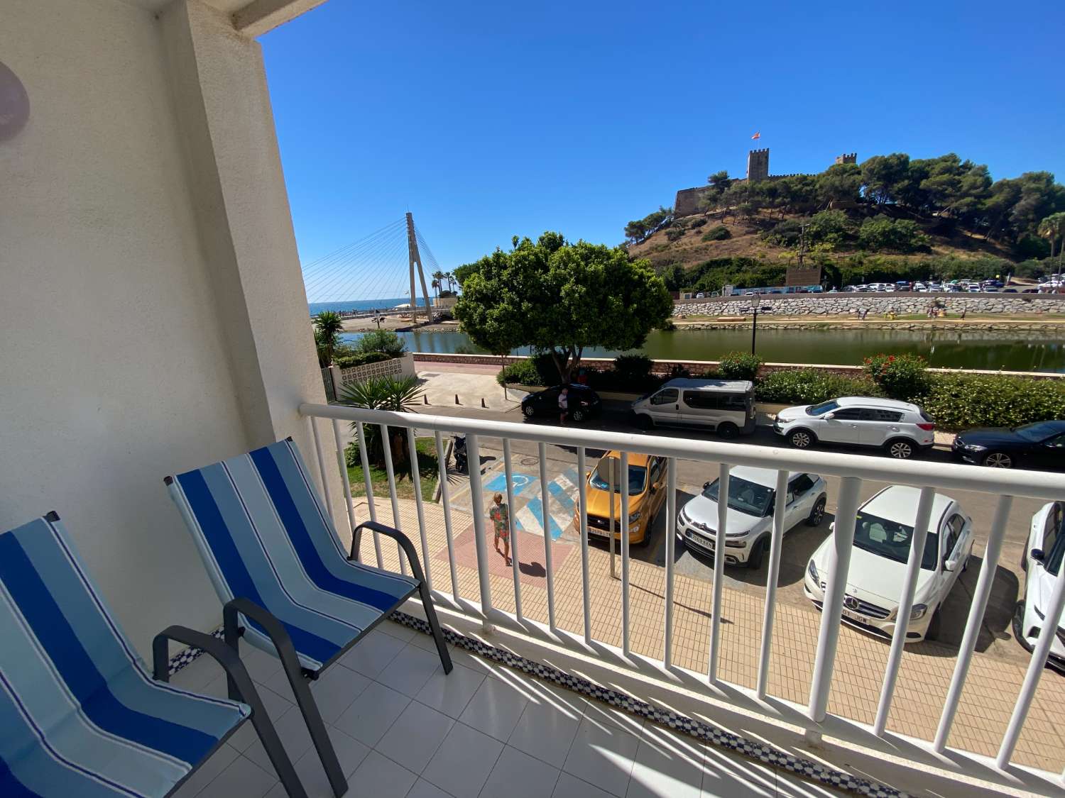 Ausgezeichnete 2-Bett-Wohnung mit Meerblick in Fuengirola