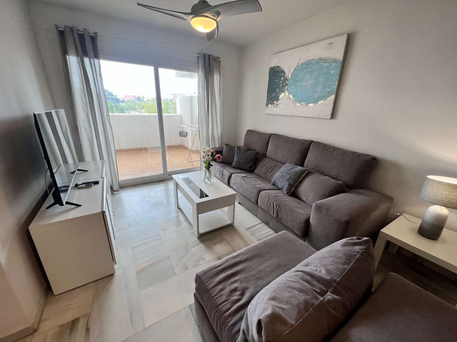 Lejlighed udlejes i Zona Sohail (Fuengirola)