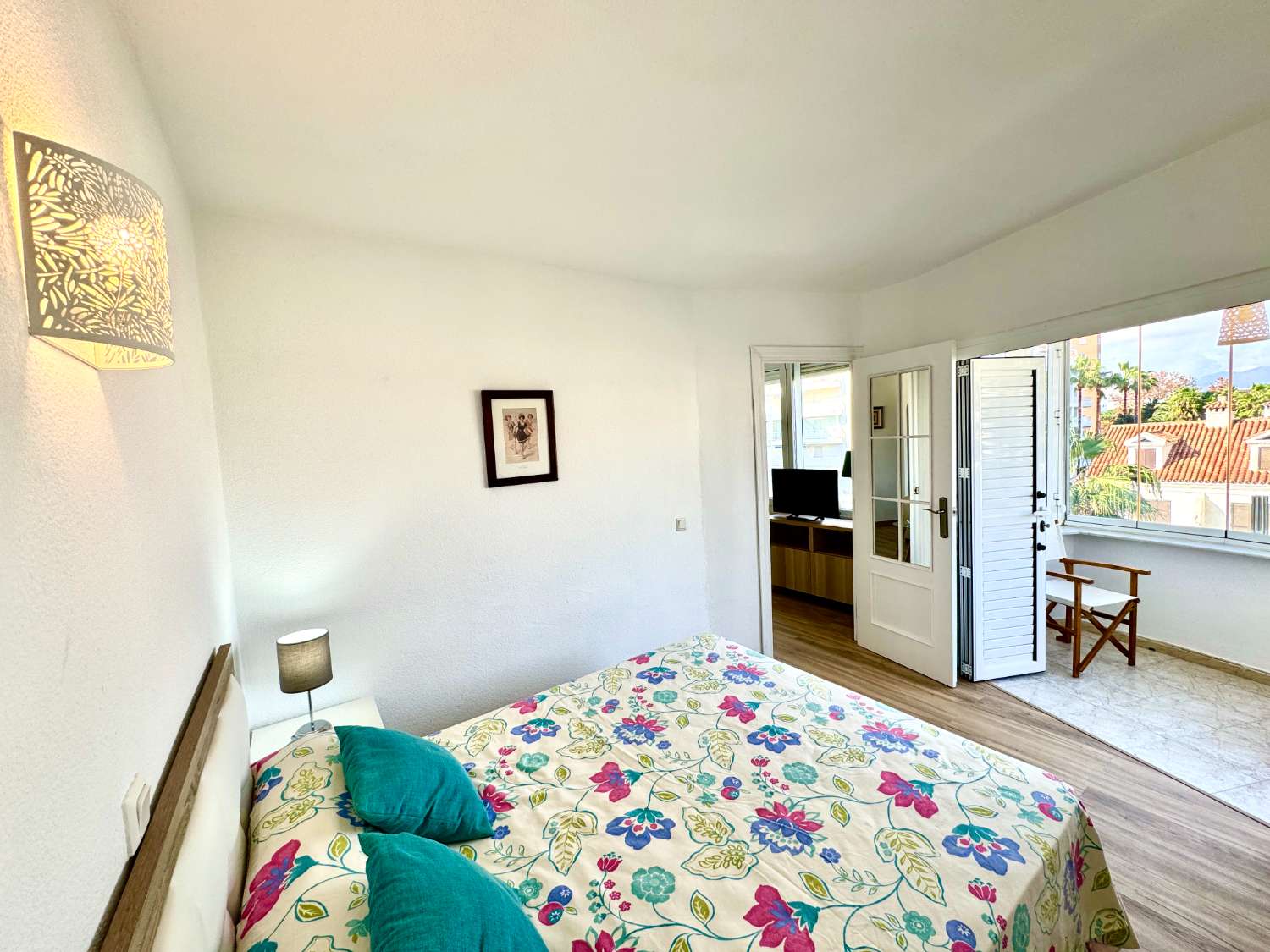 Scopri il tuo paradiso in riva al mare nel nostro appartamento recentemente ristrutturato a Playa del Castillo!