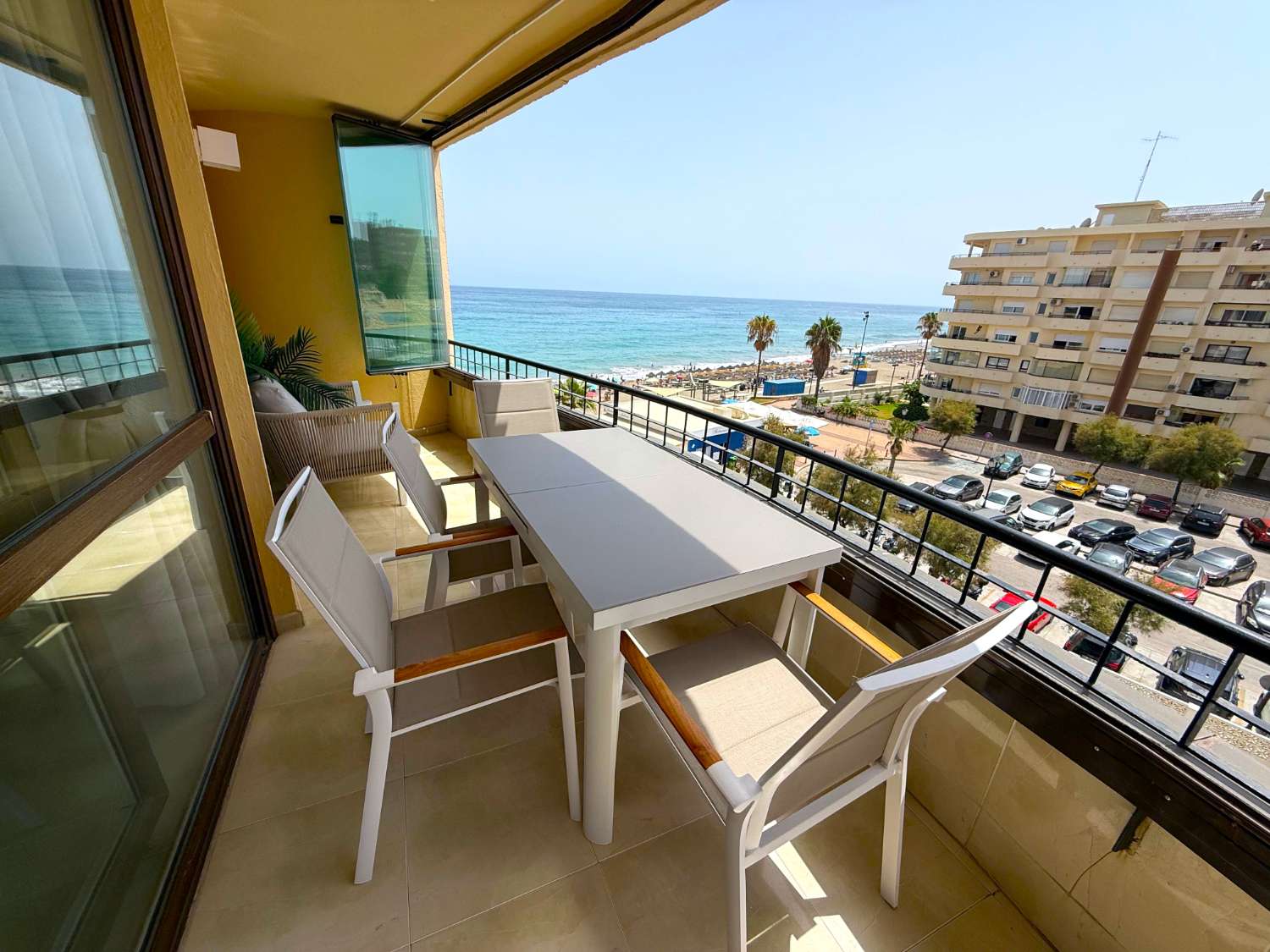 Apartamento de Lujo Frente al Mar en Fuengirola