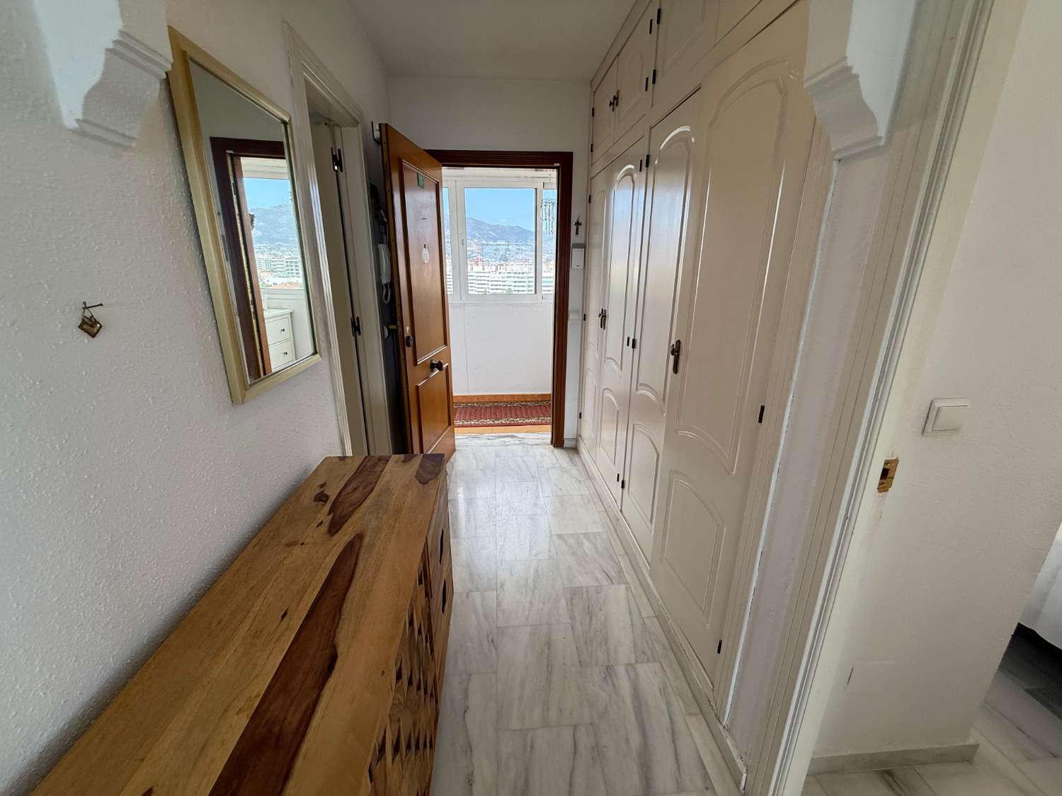 Apartment for Rent with Sea View