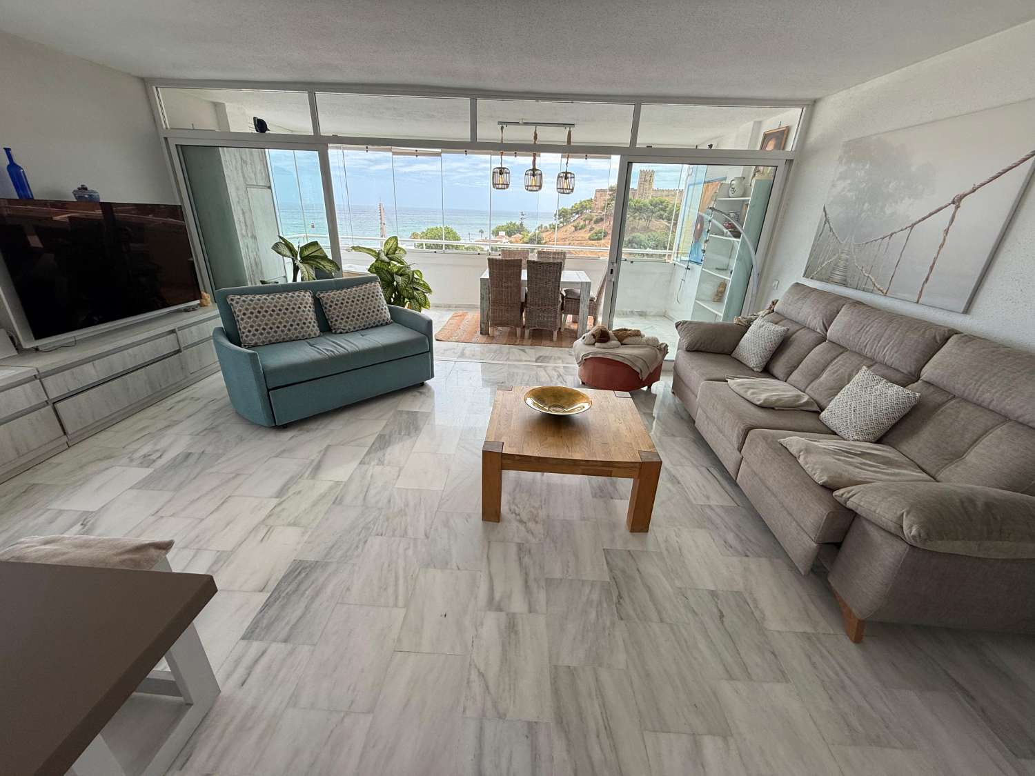 Apartment for Rent with Sea View