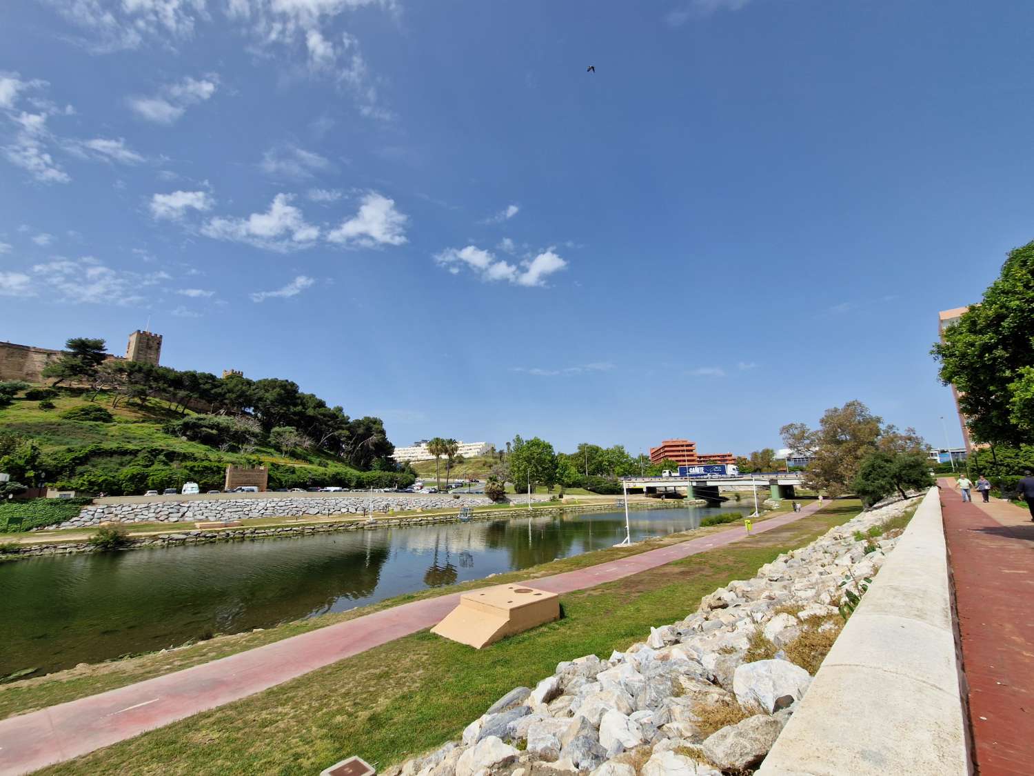 مسطحة للبيع في Zona Sohail (Fuengirola)
