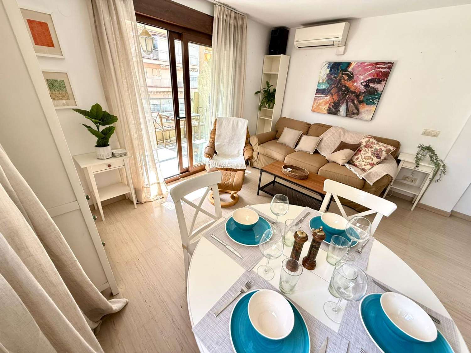 Apartamento con garaje en segunda línea de playa en Fuengirola