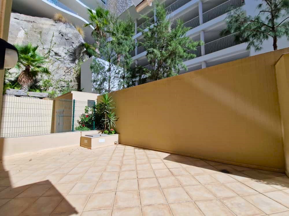 Apartamento con garaje en segunda línea de playa en Fuengirola