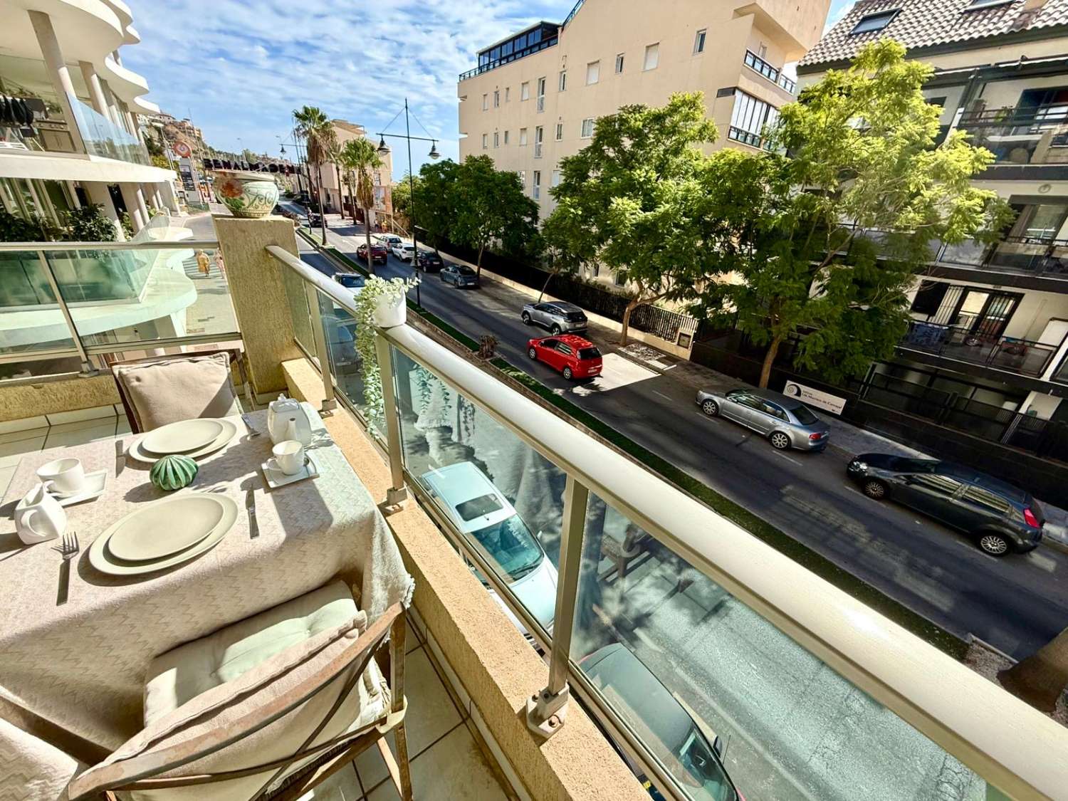 Apartamento con garaje en segunda línea de playa en Fuengirola