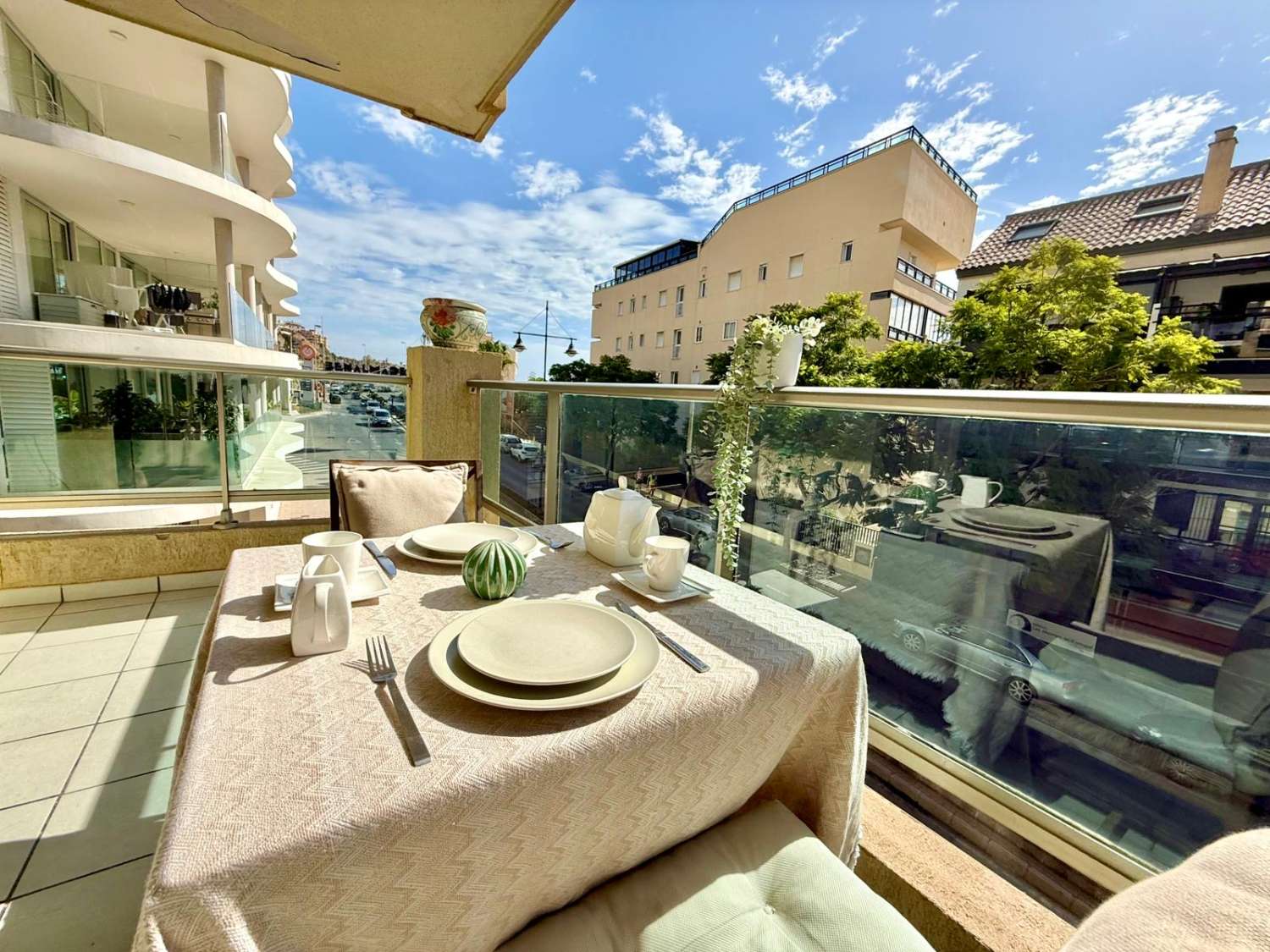 Apartamento con garaje en segunda línea de playa en Fuengirola