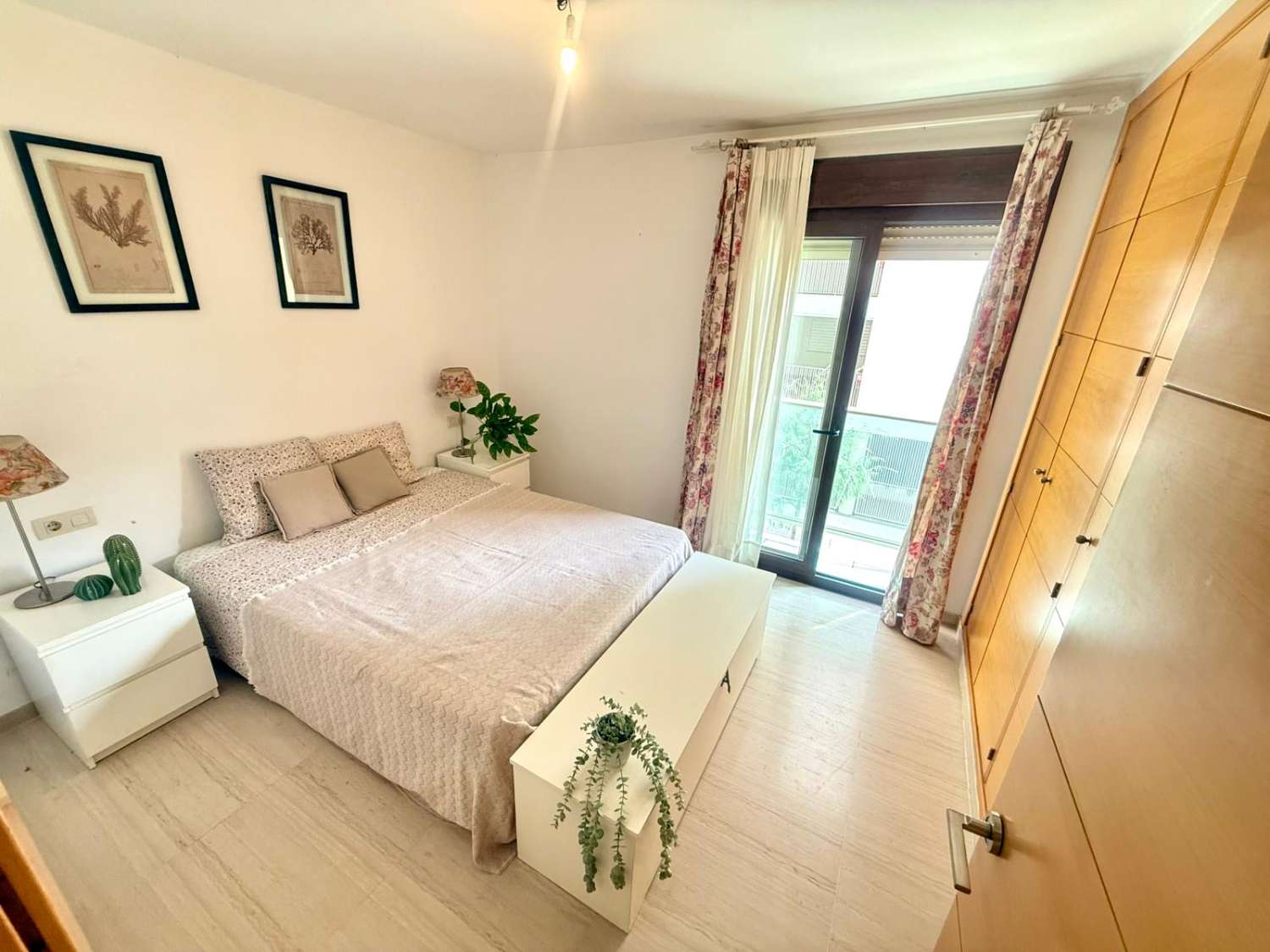 Apartamento con garaje en segunda línea de playa en Fuengirola