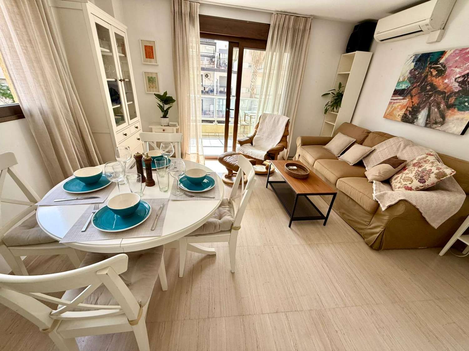 Apartamento con garaje en segunda línea de playa en Fuengirola