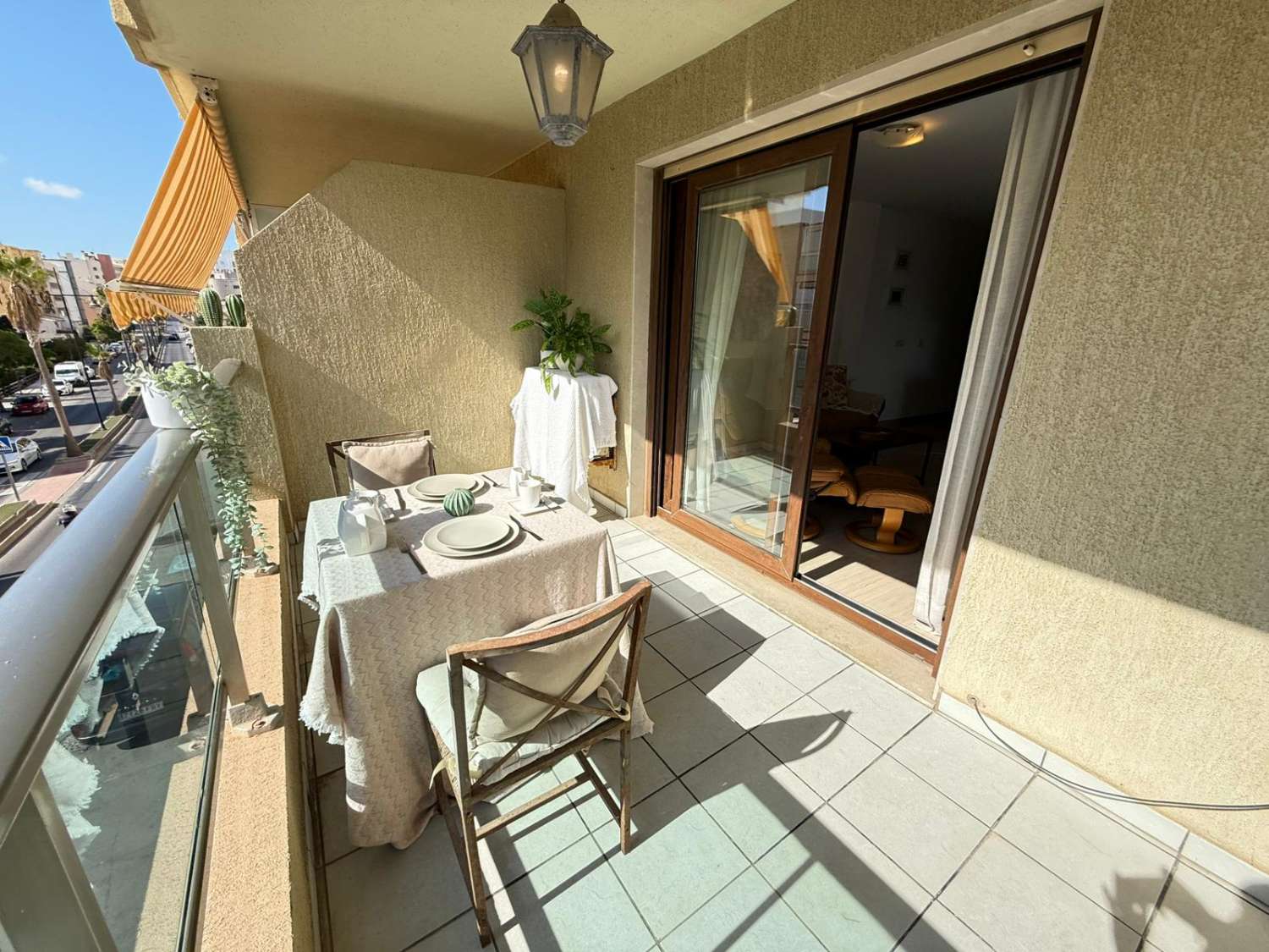 Apartamento con garaje en segunda línea de playa en Fuengirola